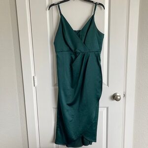 Lulu’s Hunter green wrap cocktail dress
